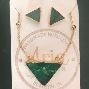 Stone necklace/earring set